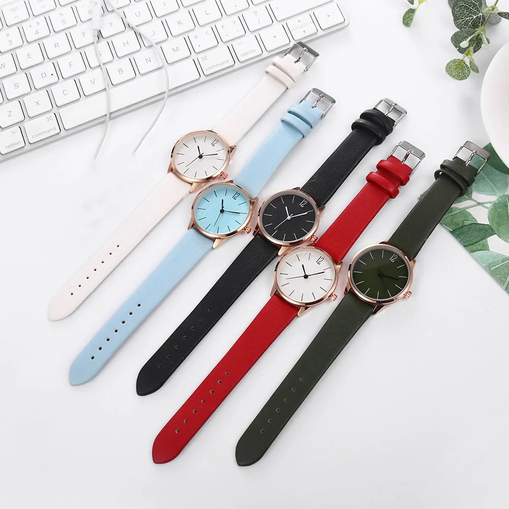 

Кварцевые часы из искусственной кожи для женщин, повседневные модные наручные часы, дышащий ремешок, прочный материал, кварцевый механизм