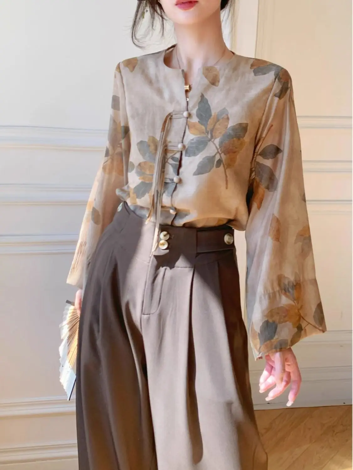 

2025 Autumn Chinese Style New Printed Shirt Retro Versatile Round Neck Long Sleeve Button Cardigan Slim and Elegant Top