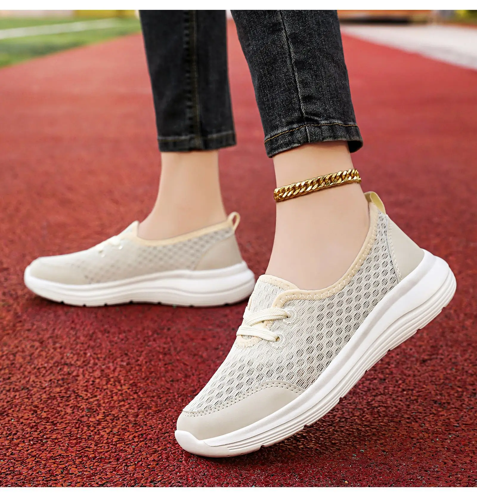 

Plus Size Women's Breathable Mesh Slip On Shoes Casual Walking Lightweight Low Top Flat Sneakers Mom Non-Slip Shoe Daily Wear