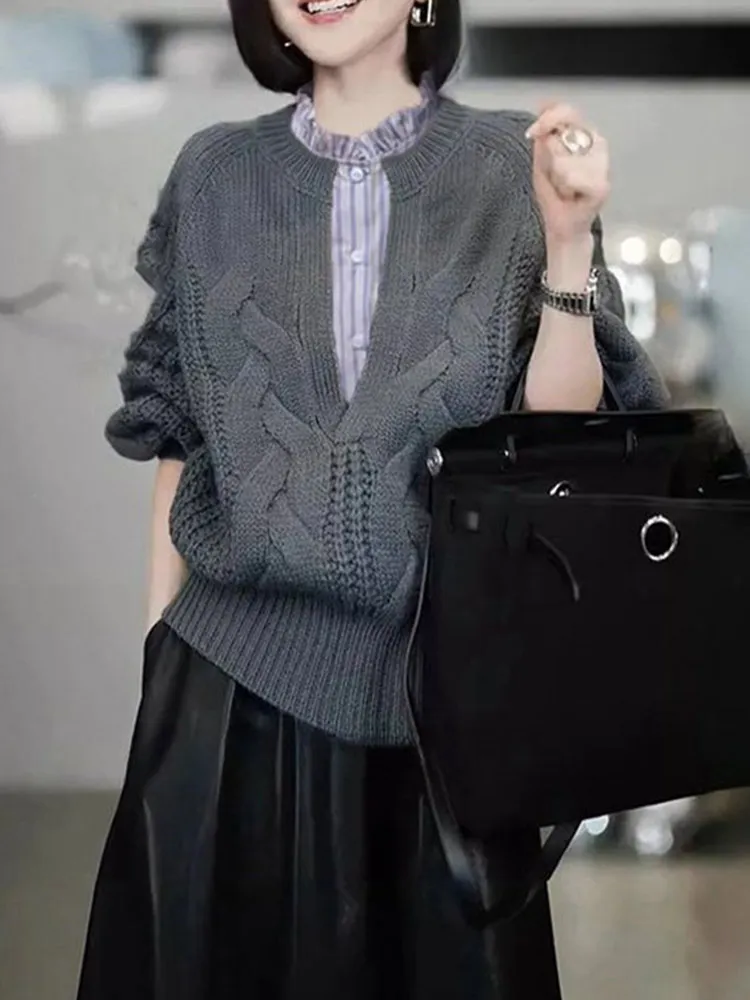 

Повседневный удобный вязаный жилет в полоску с скользящим верхом, комплект из двух предметов, корейский дизайн для поездок на работу, антивозрастной дизайн