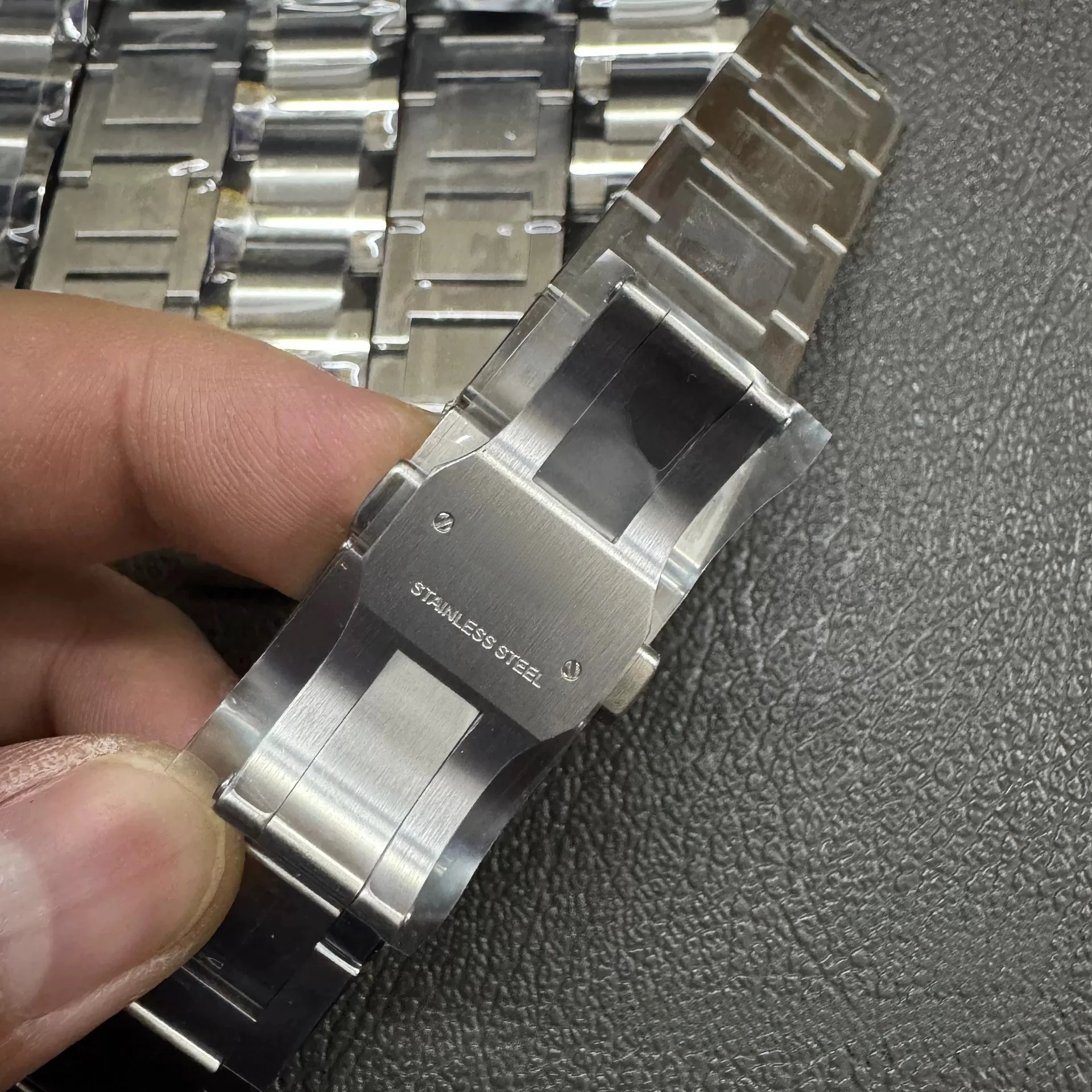 Bransoleta ze stali nierdzewne – Cartier Watch Ballon Bleu recenzja i cena