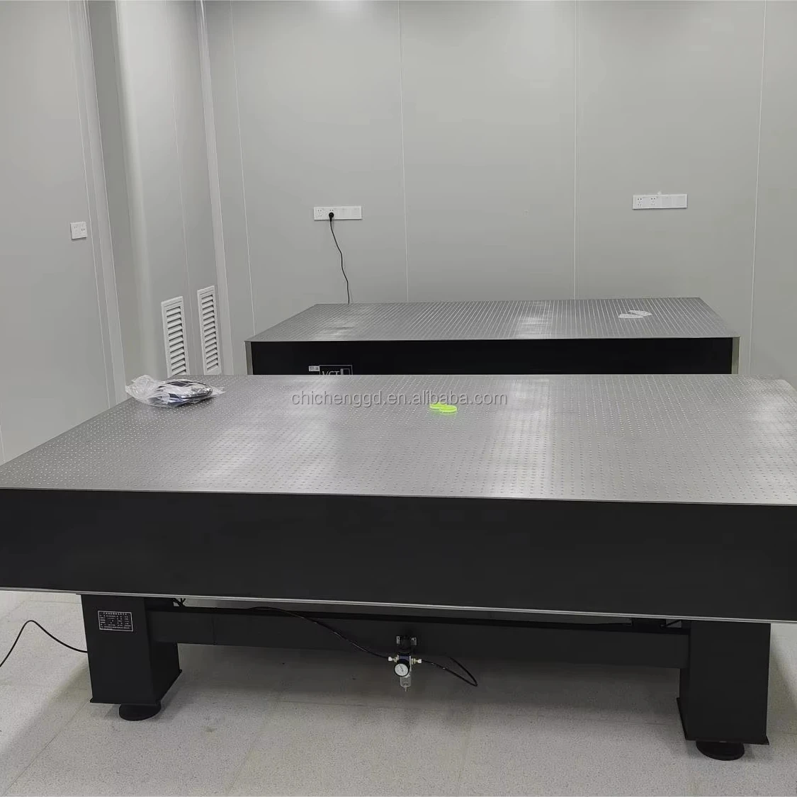 

High Density Anti-Vibration Isolation Optical Table Honeycomb Breadboard Platform Plate Workbench Overall Height 800mm
