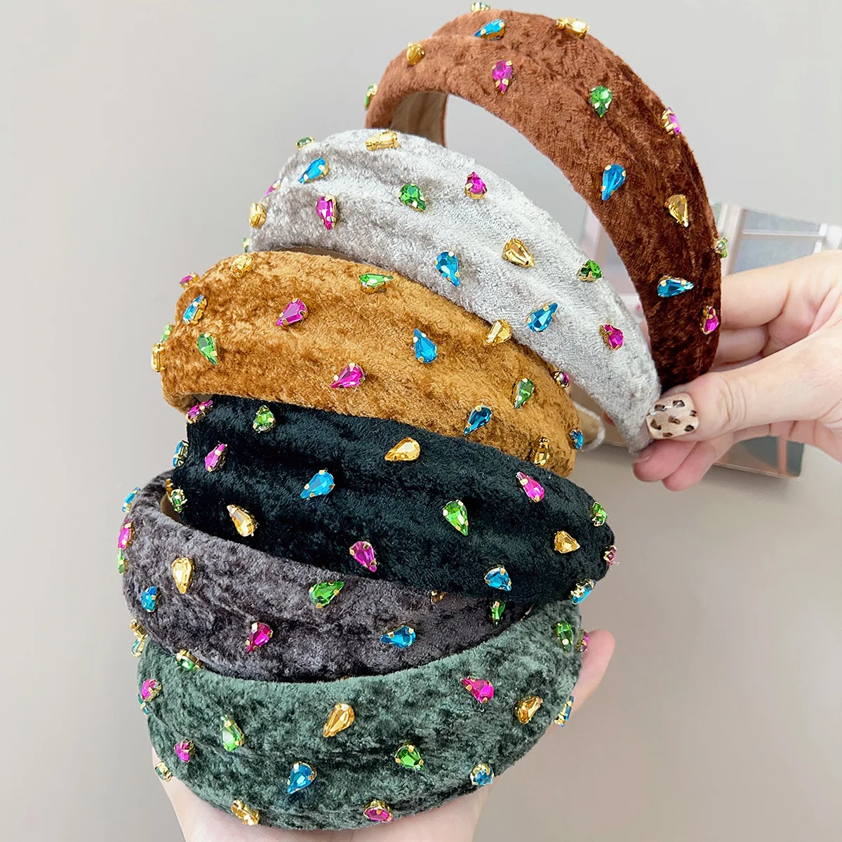 

European and American Autumn Winter Retro Fashion Plush Colorful Rhinestone Headband Hair Accessory for Women