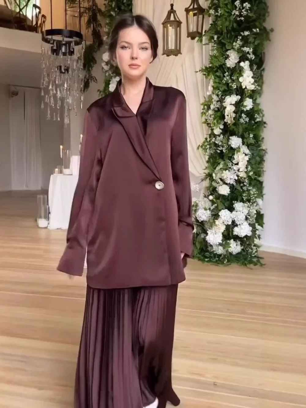 Dubai Frauen Top Shirt Faltenrock 2-teiliges Set Eid Muslim Set Blazer Langarm Rock Anzüge Arab Dubai Musulman Ensembles 2026