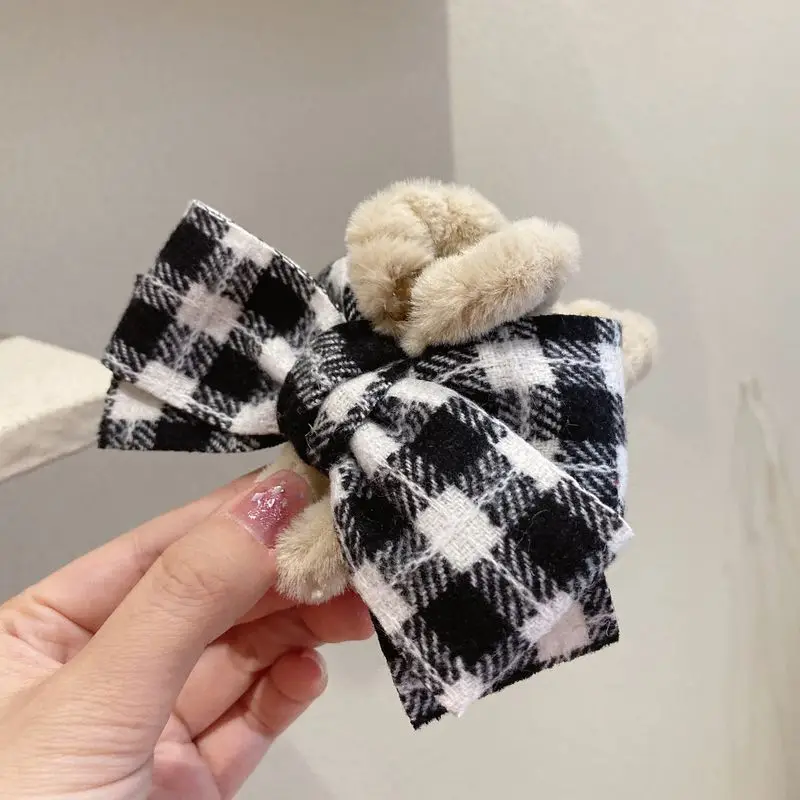 1pc Autumn/Winter Plush Grab Clip South Korea Dongdaemun Checkered Bow Hairpin Female Hairpin Large Shark Clip Female