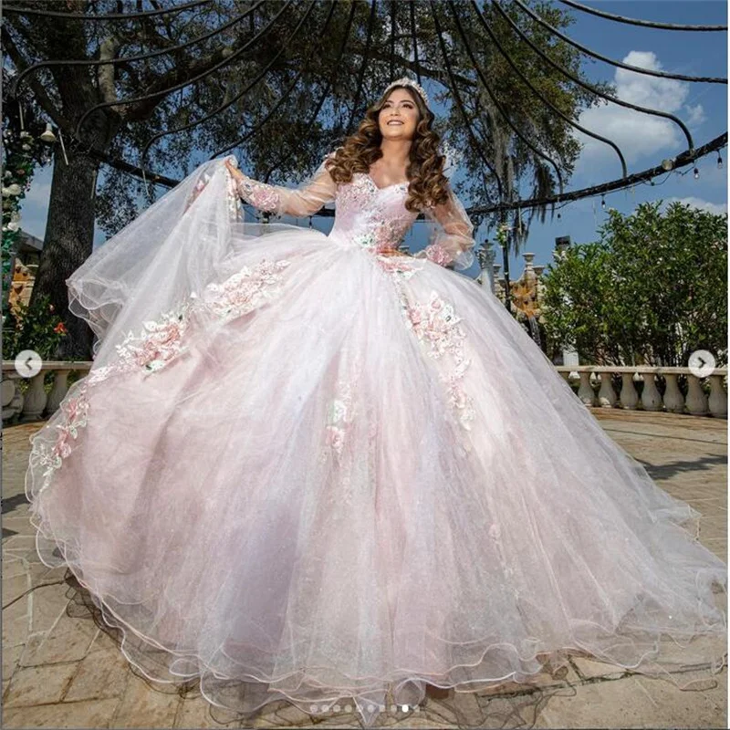 فساتين MULONG Quinceanera 2023 جديدة أنيقة على شكل حرف V مزينة بالدانتيل وأكمام طويلة A Line Vestidos De 15 Anos للحفلات الراقصة