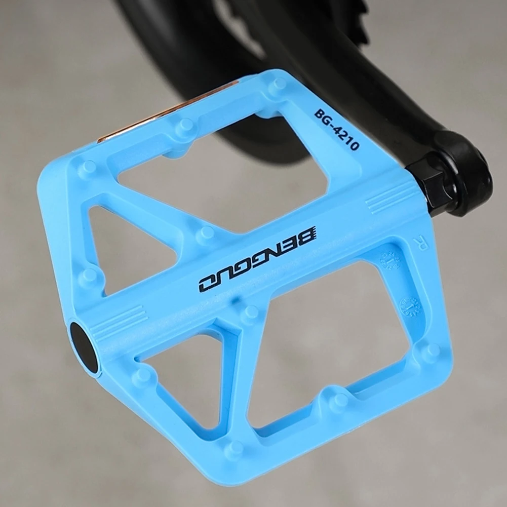 Ultraleichte Fahrradpedale mit doppeltem DU-Lager und Reflektor, flache Pedale für Mountainbikes, Fahrradplattformpedale für Nachtfahrten