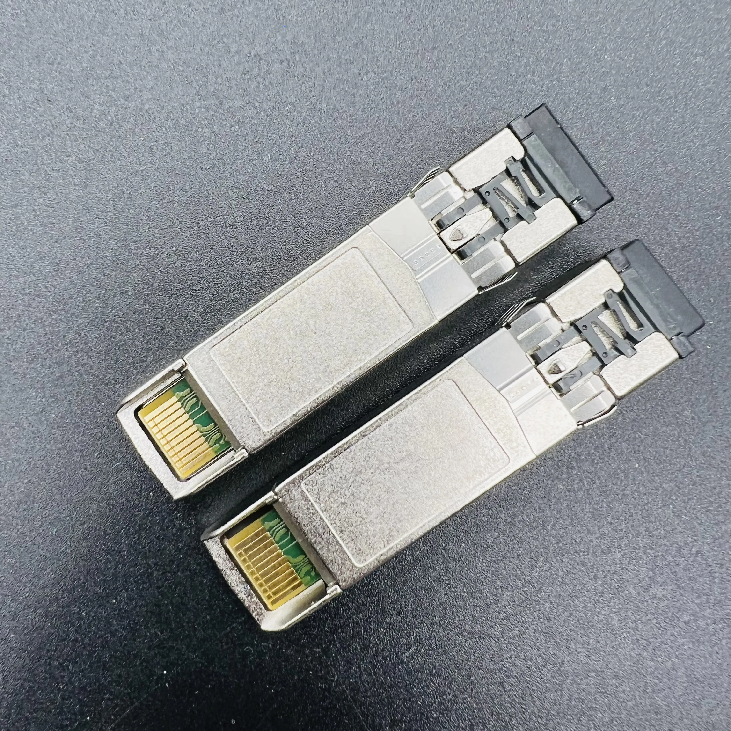 One Mellanox sfp 10g fiber transceiver MFM1T02A-SR AFBR-703SDZ-MX1 850NM 10G SR mellanox 10g sfp transceiver mellanox sfp+ 10gb