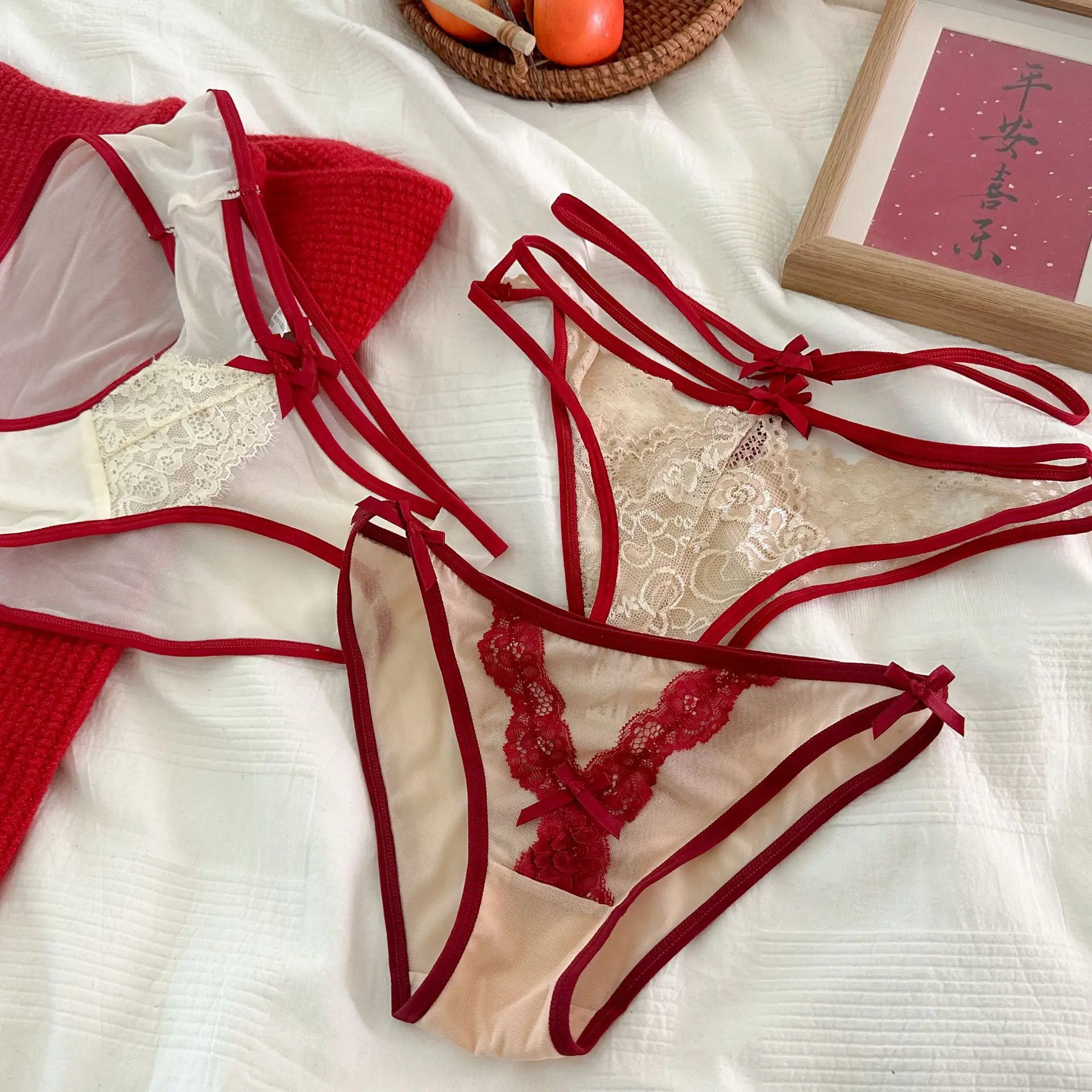 Red Color Mesh Transparent Women\'s Underwear Low Waist Lace Embroidery Hollow Out Panties Thin Soft Hollow Out Breathable Briefs
