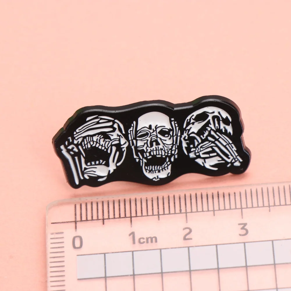 دبوس المينا الثلاثي من Punk Skull - شارة طية صدر السترة على طراز الرسوم المتحركة لملابس الظهر هدية إكسسوارات ذاتية الصنع