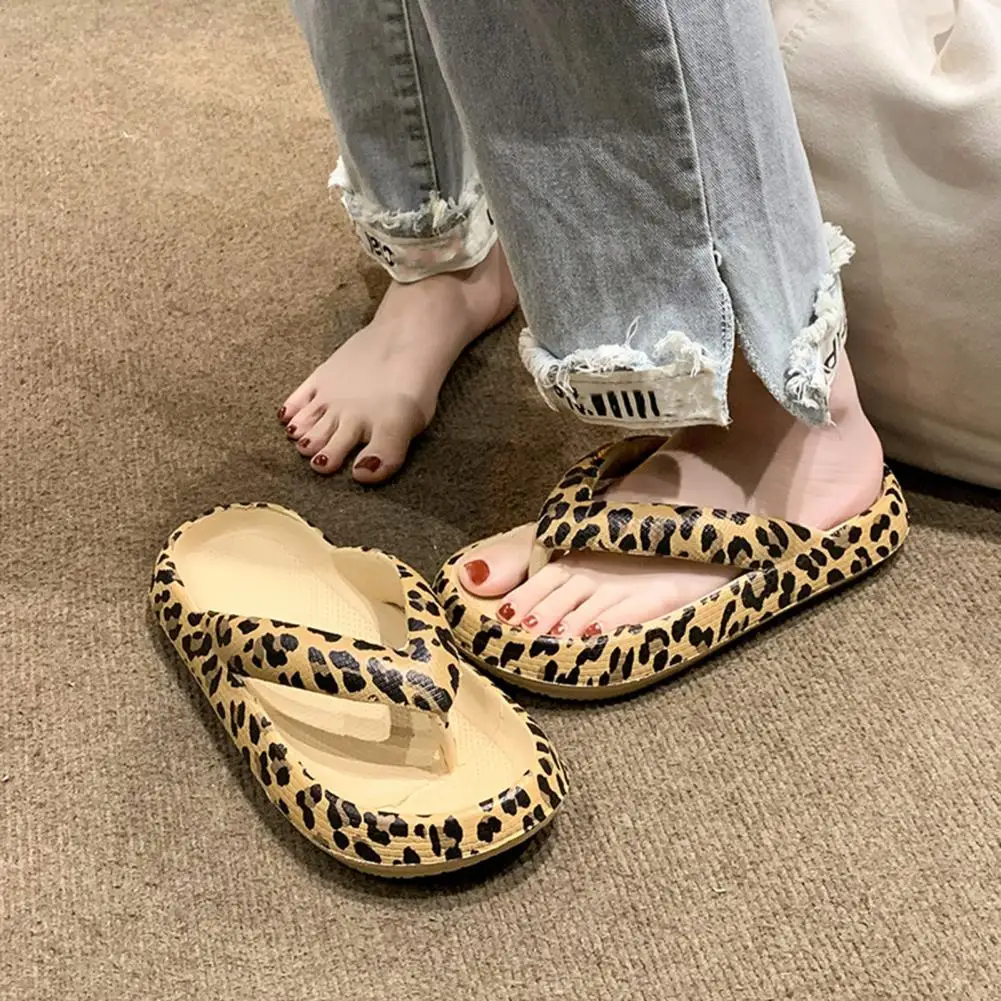 1 Pair Durable Pillow Slippers  Thick Sole Open Toe Casual Slippers  Women Summer Beach Flip Flops Slides Sandals