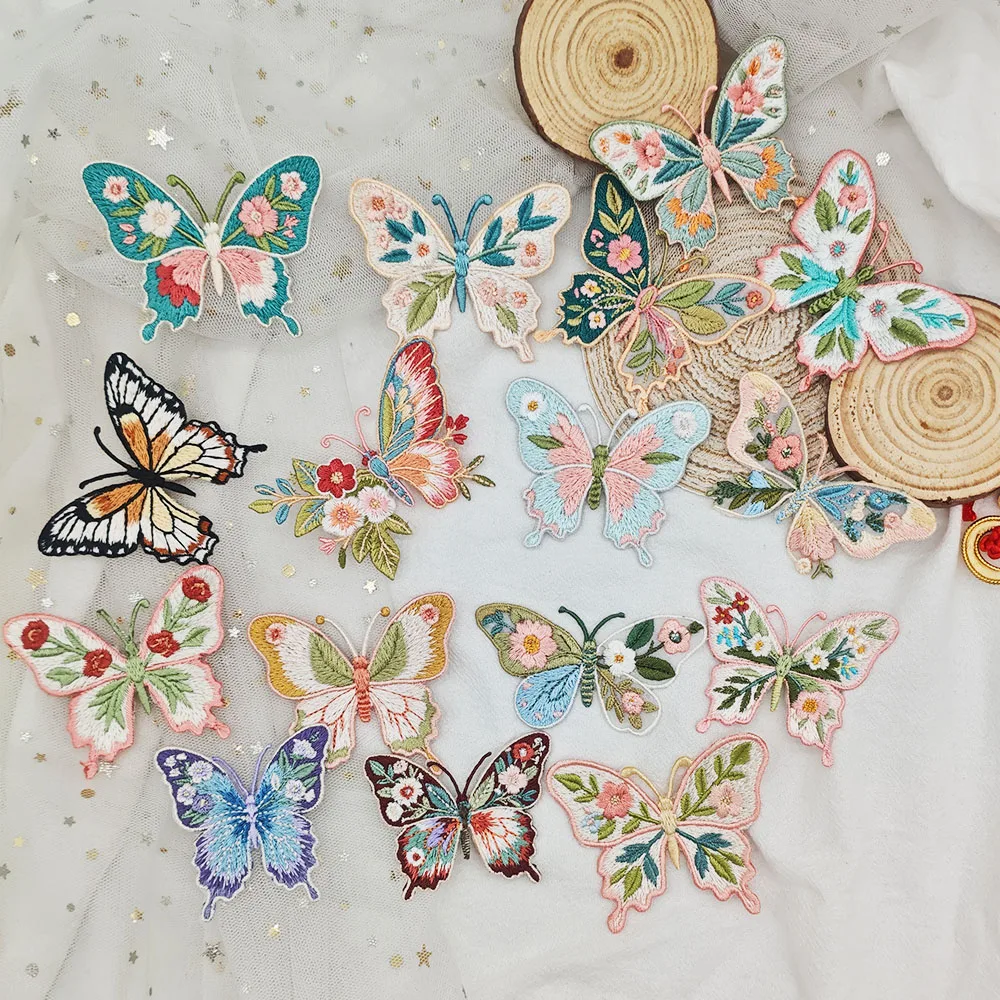 Vintage-Blumen-Schmetterlings-Stickerei zum Aufbügeln, niedliche Wärmeübertragungsapplikation für DIY-Kleidung, Jacken, Dekoration, einfach anzubringen. – Detail 1