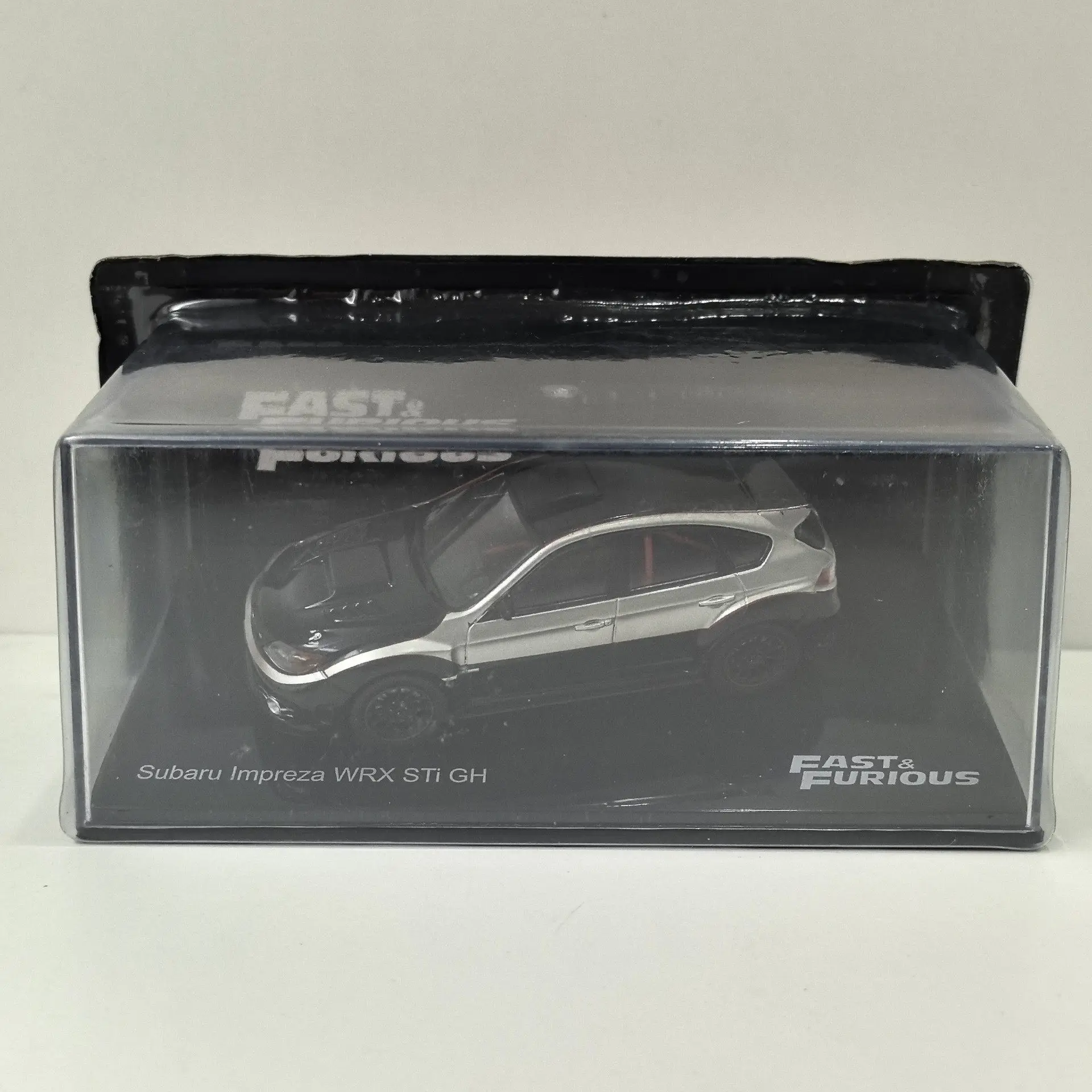 

Box Cracking Diecast IXO 1:43 Scale Movie Car 23 Alloy Car Model