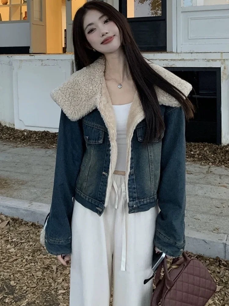 2024 Herfst Winter Nieuwe Plus Size Fce Gevoerde Thiened Denim Jaet Vrouwen Losse Ontwerp Veelzijdige Grote Kraag Ort Top