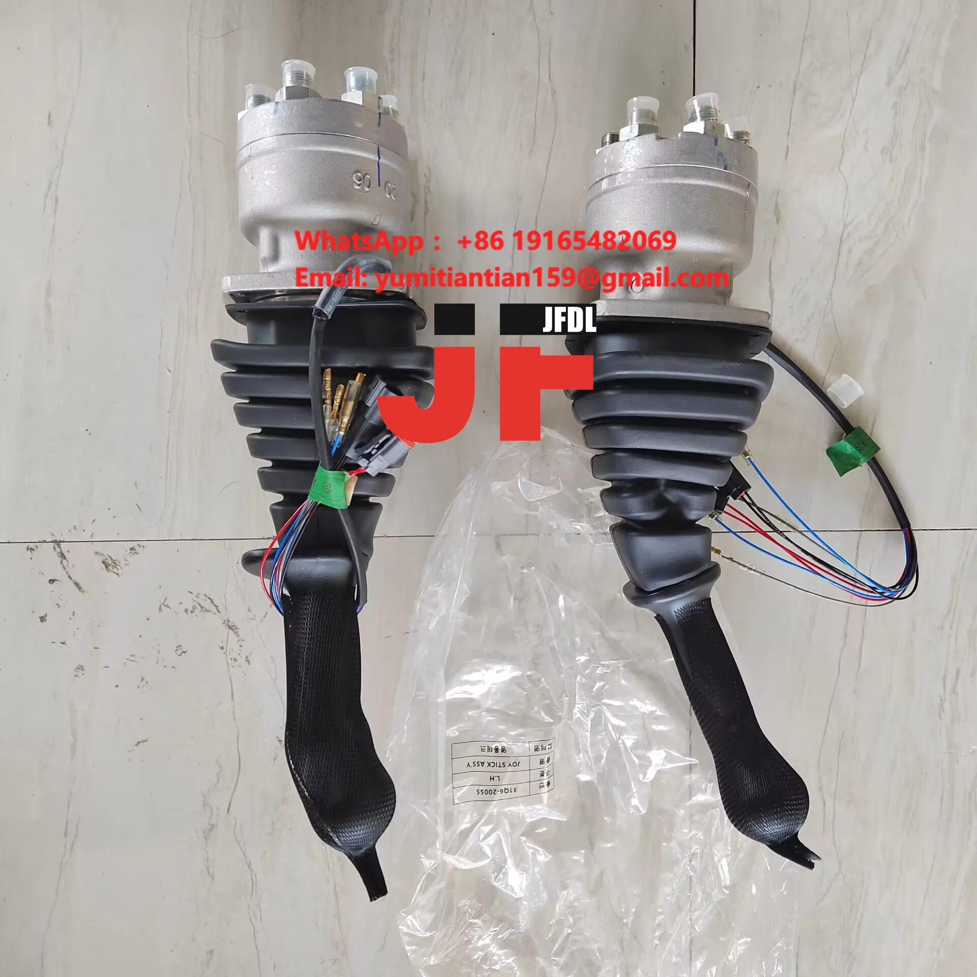 High Quality Construction Machinery Accessories 21Q6-20055 High Quality Excavator Control Lever R330-9 Excavator Control Handle