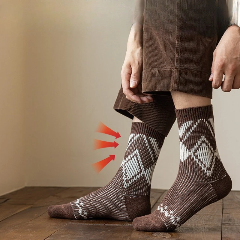 5 Pairs Retro Ethnic Style Geometric Thick Warm Men's Mid Tube Socks Winter New Casual and Comfortable Versatile Men's Socks