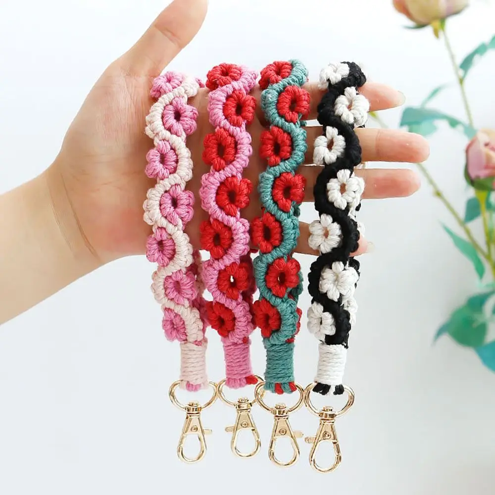 High-quality Cotton Wrist Strap Keychain Bohemian Style Wrist Strap Ornaments Hand-woven Rose Flower Hanging Decoration