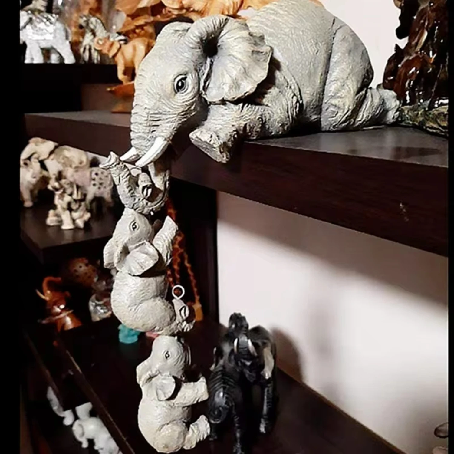 New 3pcs/set Cute Elephant Figurines Elephant Holding Baby Elephant Resin Crafts  Furnishing Gift