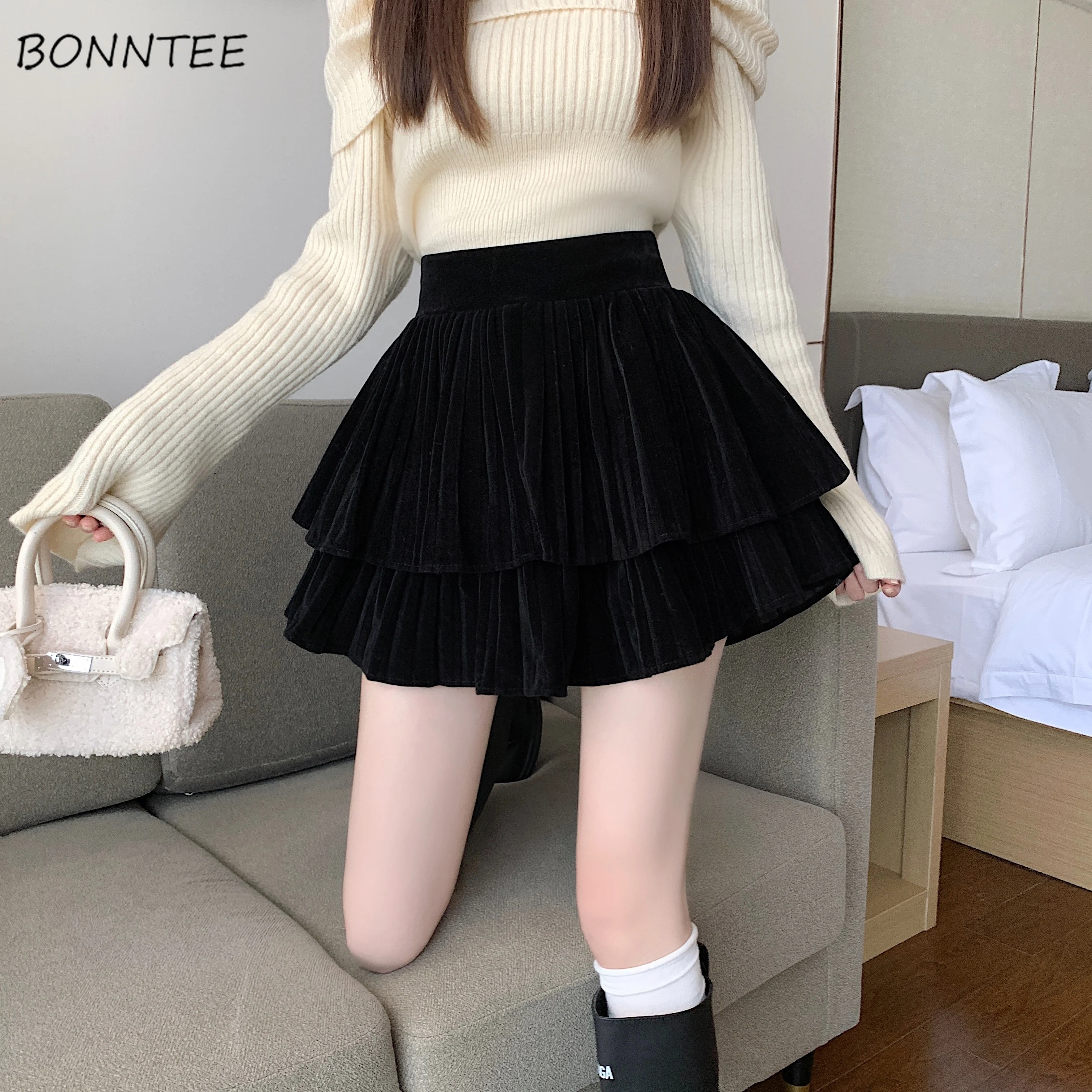 Black Mini Skirts Women Autumn Winter Velvet Pleated All-match Girls Sexy A-line Faldas Aesthetic Literary Ulzzang High Waist