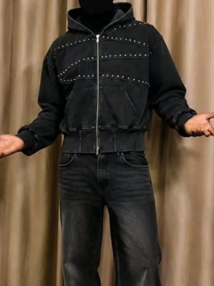 Modischer dunkelgrauer Zip-Hoodie für Damen, schick gewaschen, mit Metallnieten-Verzierung, langärmelige Kapuzenjacke, Herbst, Damen-Streetwear für den Alltag 2026 – Detail 2