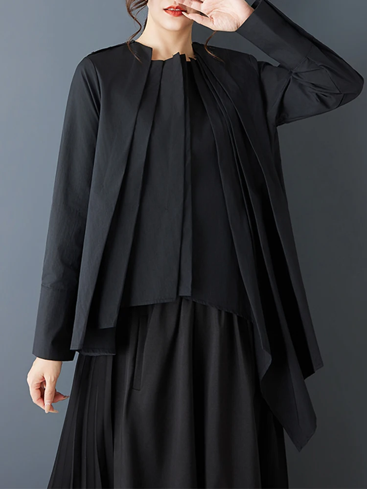 Irregular Pleated White Vintage Shirt Women Spring Autumn New Long Sleeve Loose Casual Blouse Top Fashion Clothing 2026 view 3