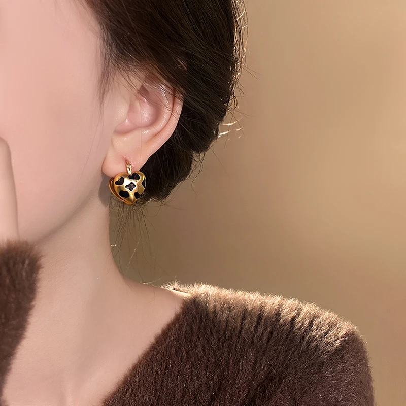 Sweet Matte Gold Color Frosted Spotted Leopard Print Heart-shaped Earrings Temperament Jewelry 2024 New Accessories For Womens