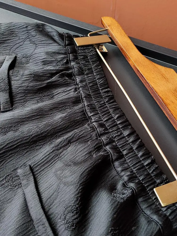 Zwart Vintage 3D Reliëf Jacquard Casual Vrouwen Zomer Nieuwe Chinese Stijl Hoge Taille Wijde Pijpen Shorts