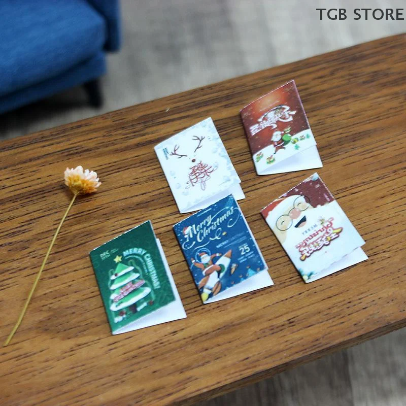 5 個ミニチュアミニクリスマスカードモデル雑誌人形おもちゃキット 1: 12 ドールハウス家具アクセサリー