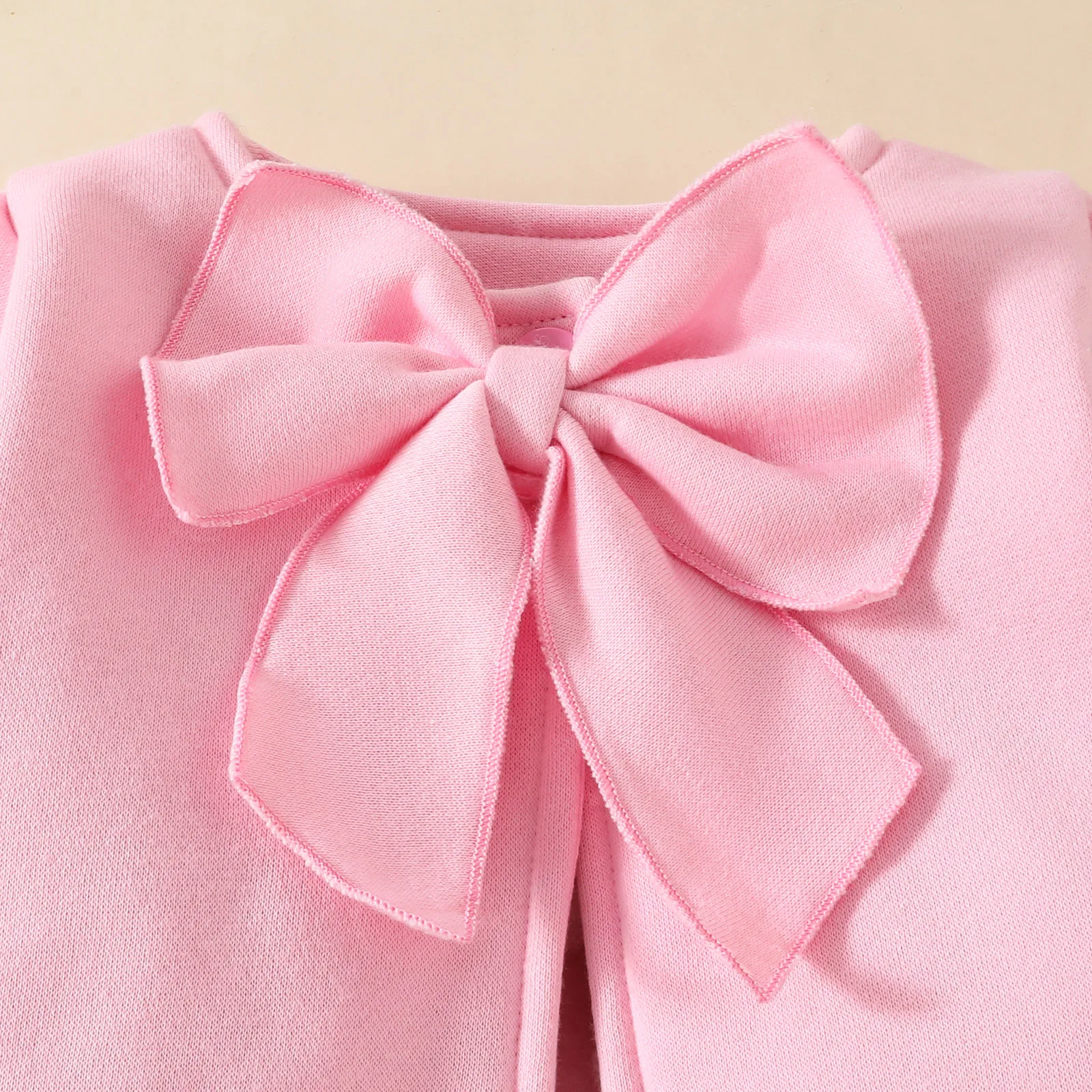 Autumn and winter baby girl bows decorated solid color fashion coat