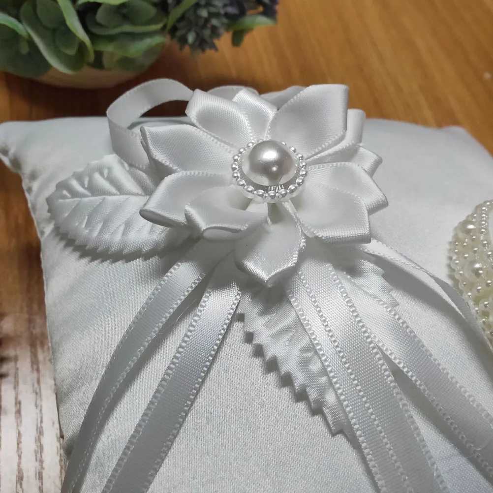 

1pc Ring Pillow 1 White Heart-shaped Stylish Holder Compact Size Soft Comfortable Wedding Ring Cushion Decoration DIY Party