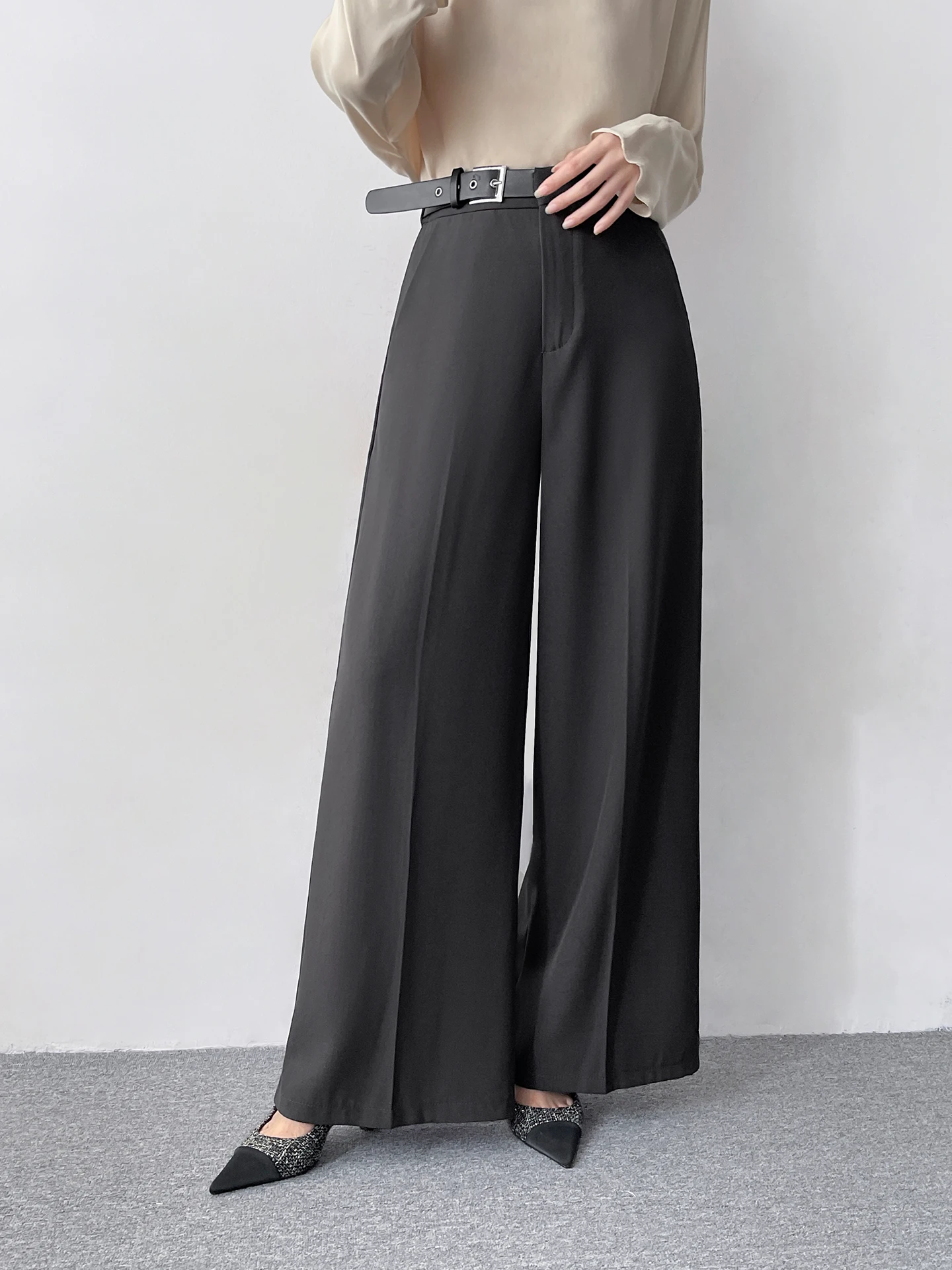 กางเกงยีนส์ขาบานเอวสูงทรงหลวมสไตล์เกาหลีสำหรับผู้หญิง กางเกงลำลองทรงหลวมสบายๆ