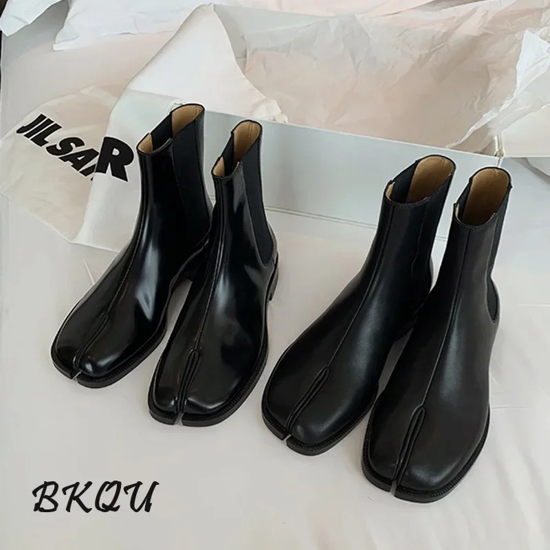 

BKQU Pig Foot Boots Women 2024 Autumn New British Wind Horseshoe Ankle Boots Elastic Personality Design Chelsea Boots