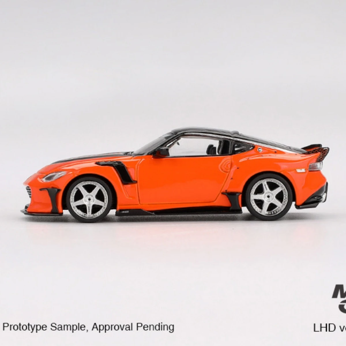 �y�Z�[�����zMINIGT TSM 989 1:64 VeilSide Giftable FFZ400 �_�C�L���X�g���f���J�[