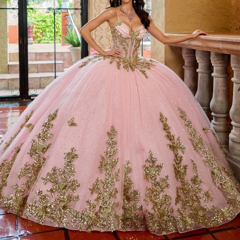 

Luxury Pink Shiny Quinceanera Dresses Gold Lace Appliqued Lace Bow Beading Crystal Spaghetti Strap Ball Gown Sweet 16 Vestidos