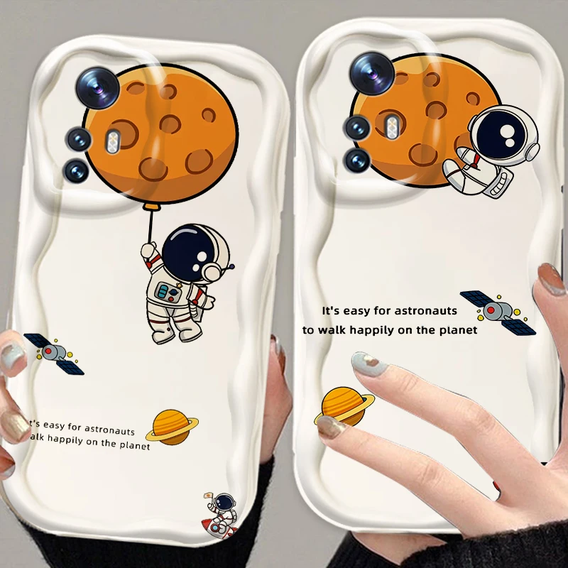 

Anime Lunar Astronaut Luxury For Xiaomi Mi 14 12 12T 11 Lite Poco M6 X6 X5 X4 X3 M3 F4 Pro GT NFC 5G Wave Oil Soft Phone Case