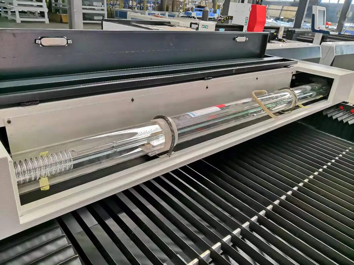 Mesin Pemotong dan Pengukir Co2 CX-6090/1390/1325 untuk Pemotongan Akrilik PVC