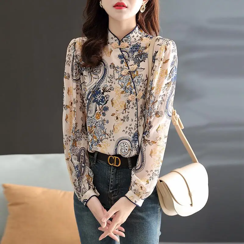 Blusa de cuello alto con hebilla de disco de estilo chino para mujer, camisa holgada elegante con estampado de flores y plantas empalmadas,