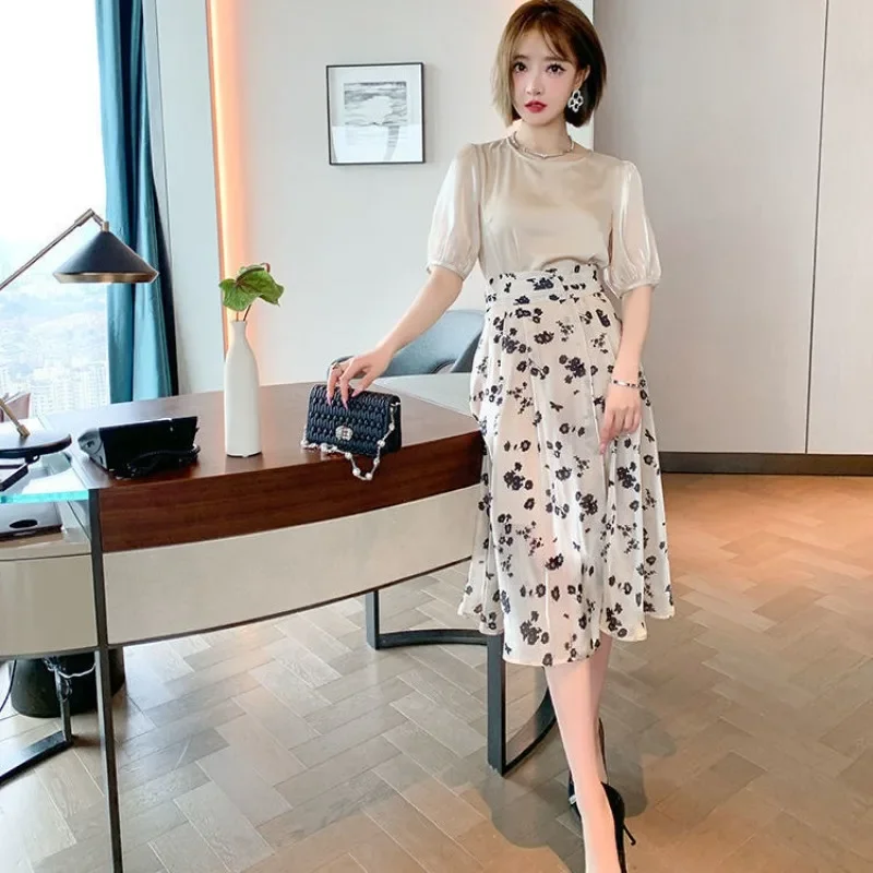 Female Outfits Beach Midi Kawaii Skirt Short Sleeve Printing Solid Color Elegant Casual New in The Same Women\'s Two Piece Set