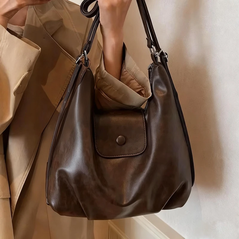 

Vintage Large Capacity Women's Tote Bag Shoulder Commuter Backpack Soft Artificial Leather Interior Fall Winter Handbag