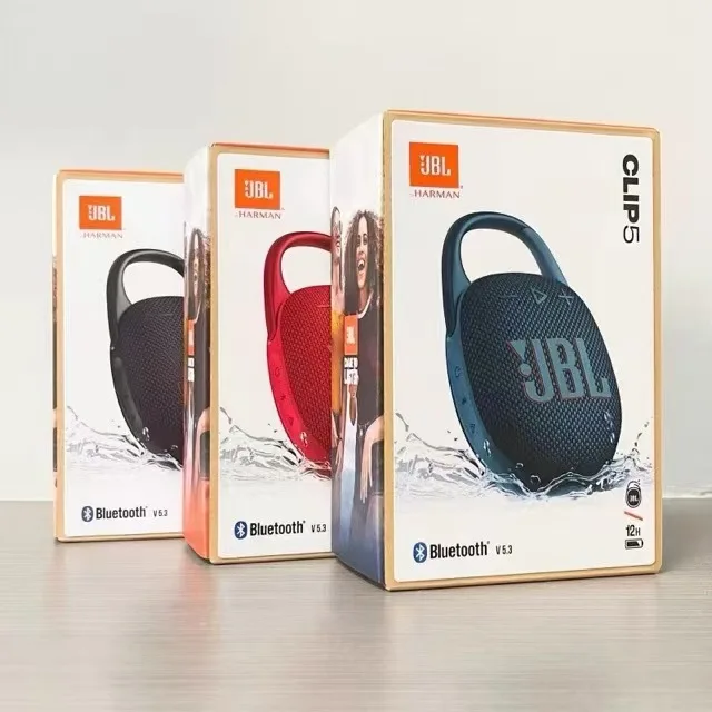 Enceinte Bluetooth JBL Clip 5, résistante à l'eau et à la poussière (IP67), autonomie de 12h, mousqueton, basses pures, pour la course à pied, câble de 0,3m.