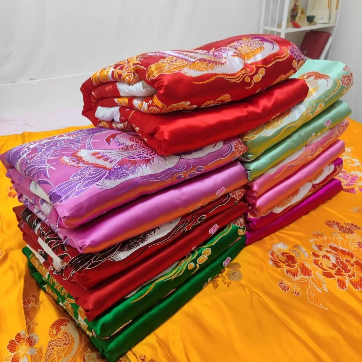 

No Cotton Filling Glossy satin silk cover with zipper Floral print bedspread home bedding