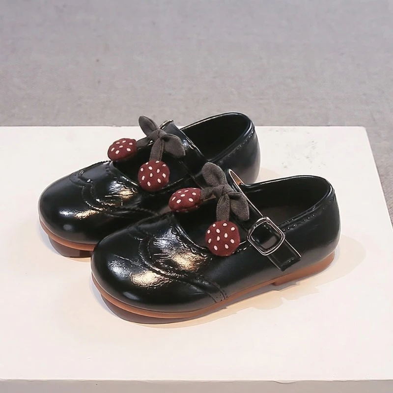 Mädchen-Flachschuhe mit runden Zehen, vielseitige Kinder-Lederschuhe mit weicher Sohle, 2026 brandneue Kinder-Prinzessinnenschuhe, rutschfest. – Detail 5