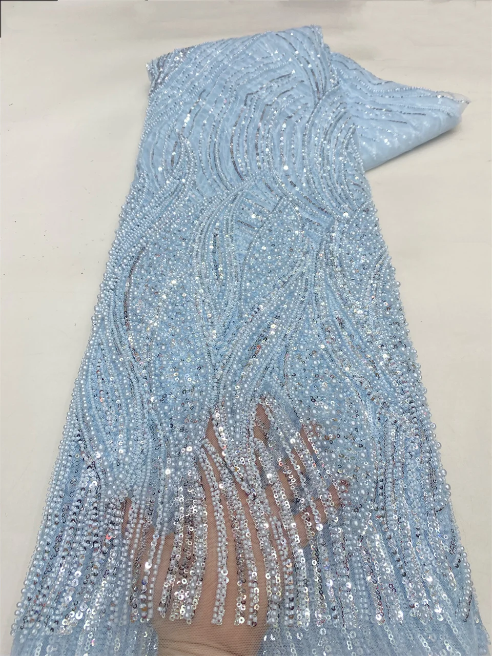 

2025 Latest Africa Embroidered Tulle Net Fabric Luxury Beads High Quality Luxury Sequins Net Lace for Women Party Dress VXZ6274