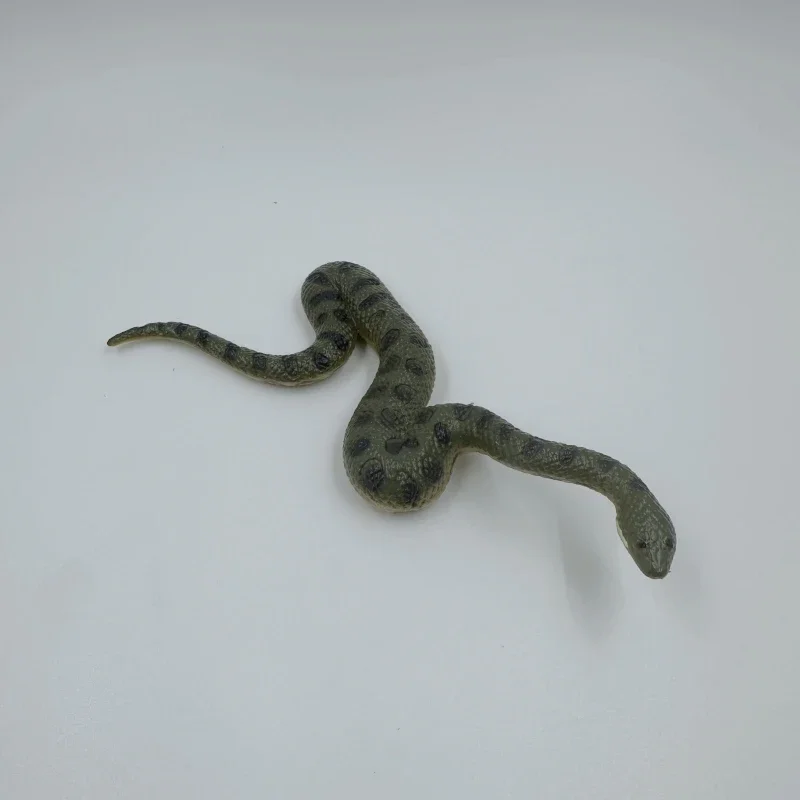 

Realistic North American Green Anaconda Rubber Toy Perfect Scary Halloween Accessory and Gag Gift for Pranksters
