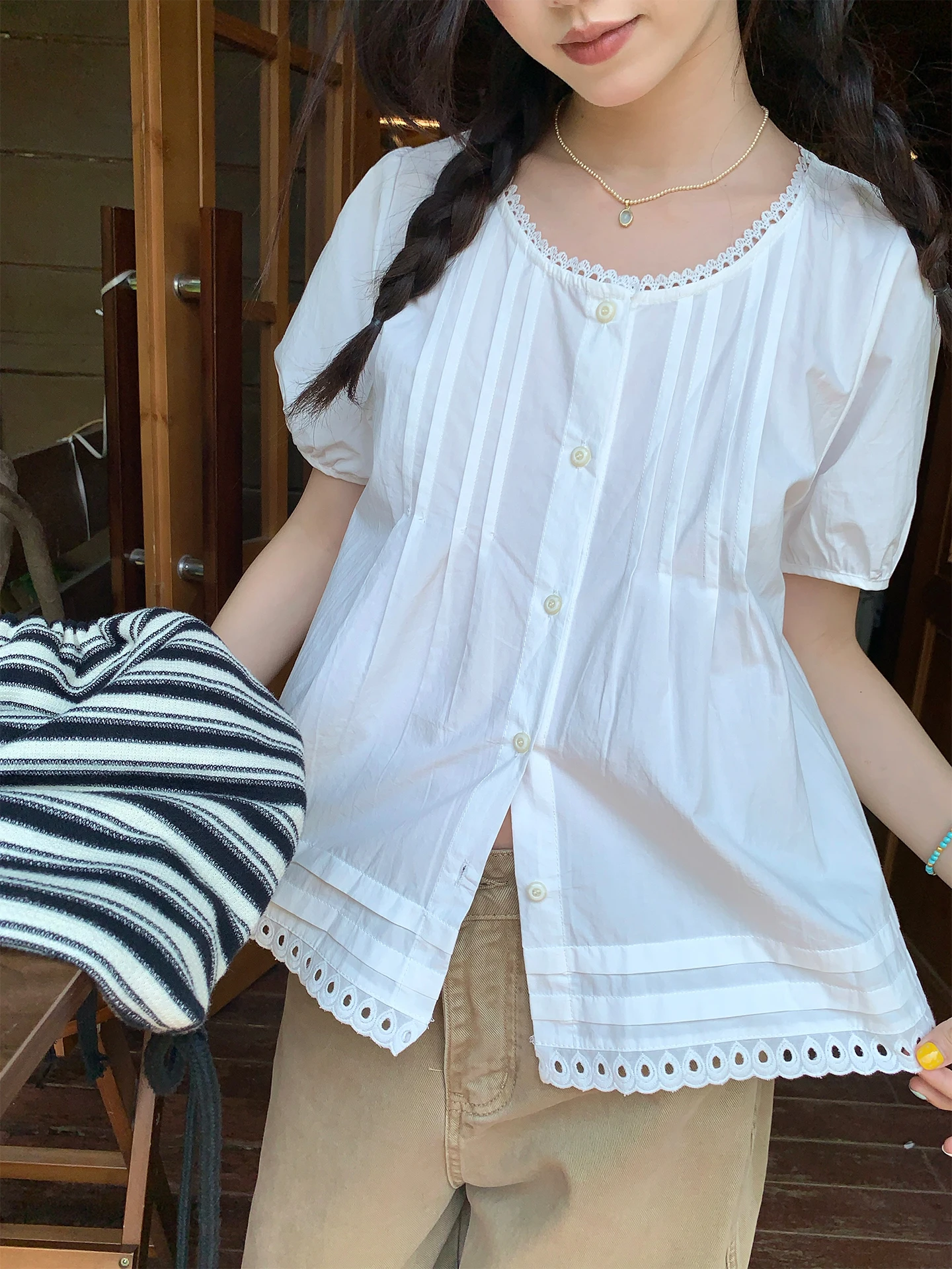 

Женская летняя новинка: дышащая повседневная блузка Hollyii в корейском стиле с круглым вырезом, оборками и воротником-стойкой, универсальная, с коротким рукавом