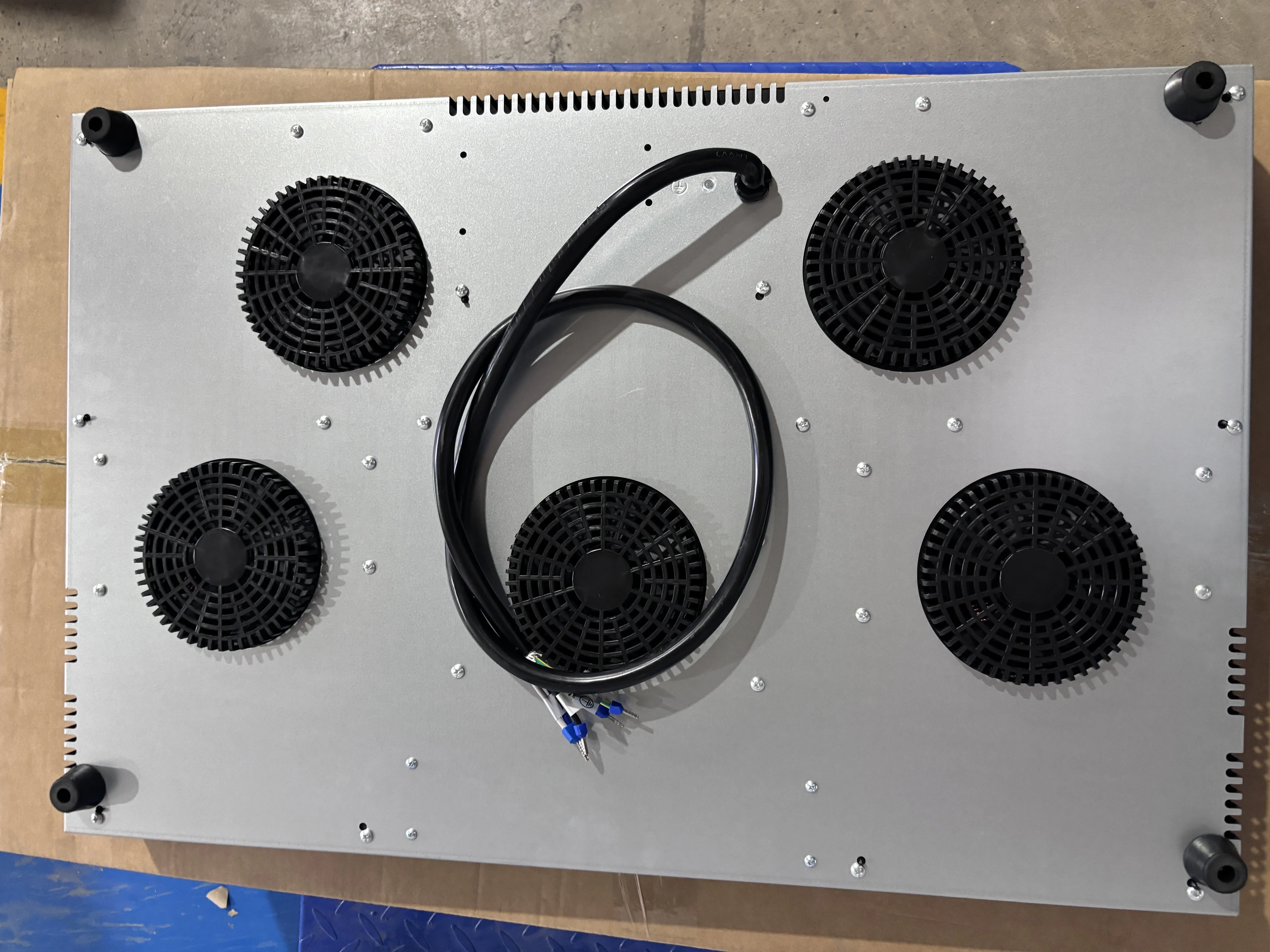 Hot Sales High-Powered Induction Cooktop 5 Burner Kitchen Appliance Factory Price Electric Stove Built-In Induction Cooker