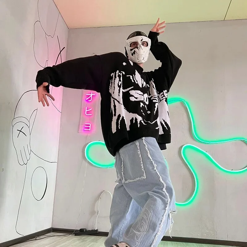 Sweter Rajut Tengkorak Gaya Jalanan Harajuku Retro dengan Hoodie Katun Pria dan Wanita Gambar Cetak Huruf untuk Fashion Musim Gugur