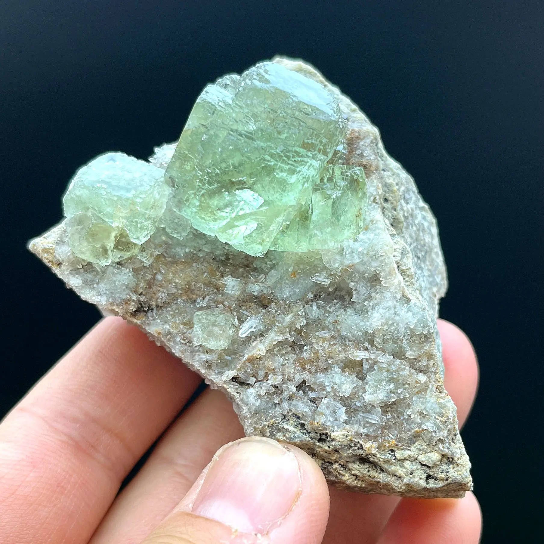 Natural Fujian QR code stepped green fluorite vitreous crystal specimen mineral home garden decoration