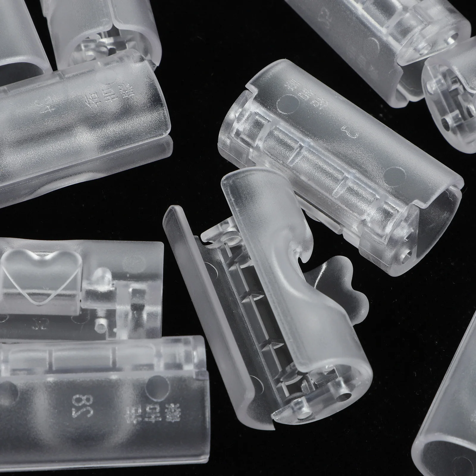 

20Pcs Bed Sheet Clips Anti Slip Fixing Quilt Fastener ABS Material Practical Home Sofa Mat Clamp Bed Sheet Clamps