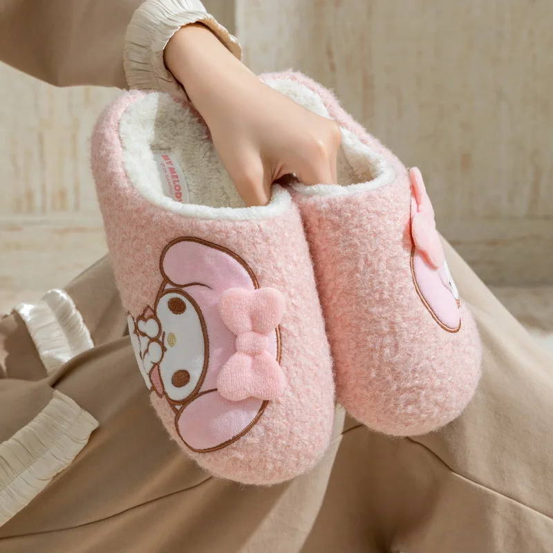 Kawaii Hello Kitty Women's Plush Slippers Anime Cinna-Moroll Ku-Romi Girls Home Indoor Anti-Slip Fur Slippers Warm Cotton Shoes